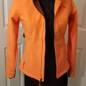 The North Face "windwall" soft shell Jacket